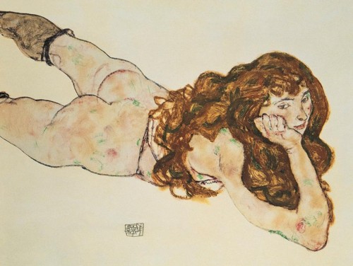 austria-vienna-female-nude-lying-on-her-stomach-eg
