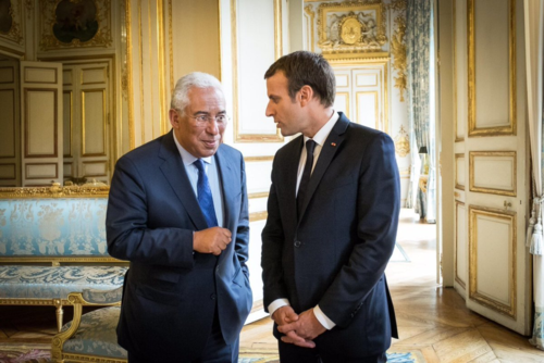 macronic.png