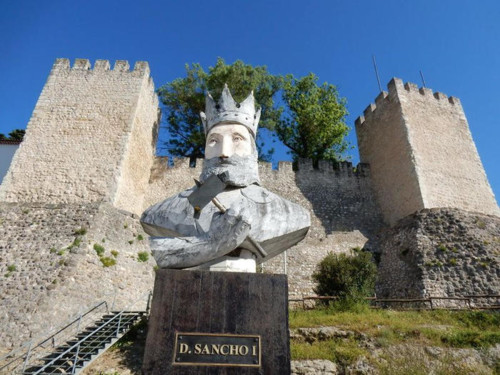 Imagem de sncho I e castelo.jpg Imagem de sncho I e castelo.jpg