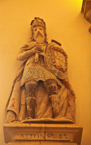 D. Afonso III alcobaça.jpg