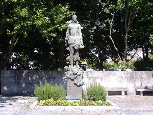 Estátua_D._sebastiao.JPG Estátua_D._sebastiao.JPG