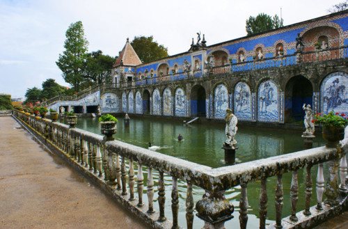 palacio_fronteira_lisbon_600x[1].jpg