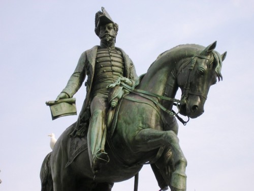 Estatua_D_Pedro_IV_b_(Porto)[1].jpg