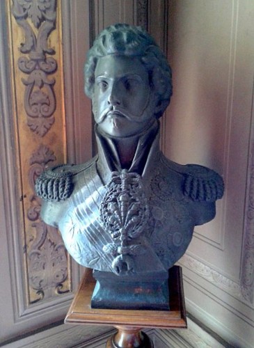 Busto_de_D._Pedro_I_-_Museu_Nacional_01[1].jpg