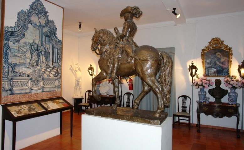 Metello-Small.jpg Metello-Small.jpg
