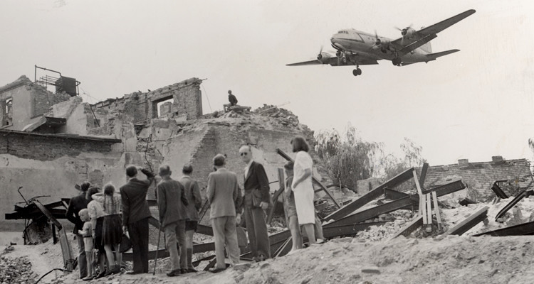 Airlift1.jpg