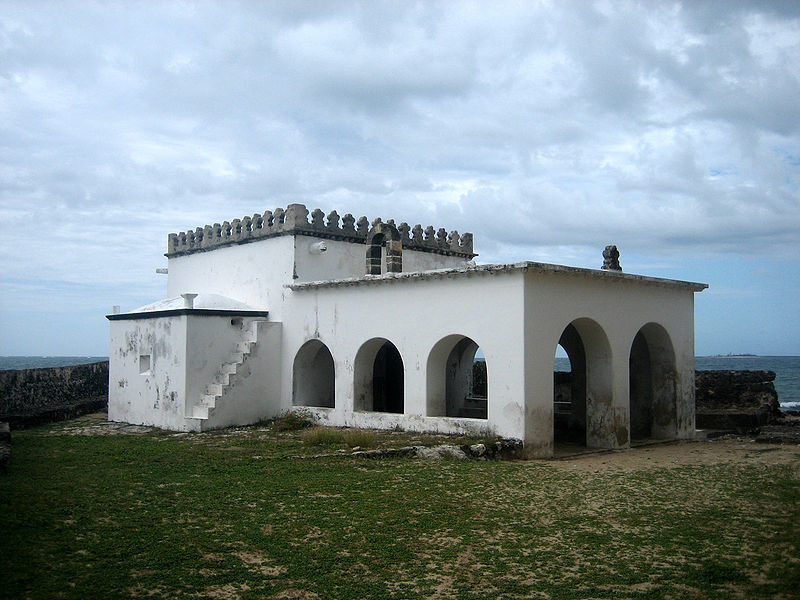 800px-Nossa_Senhora_do_Baluarte.jpg 800px-Nossa_Senhora_do_Baluarte.jpg