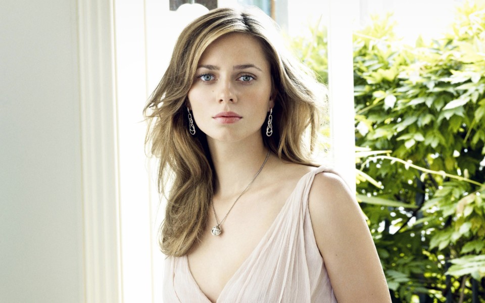 Maeve_Dermody_2018_Celebrity_Poster_2880x1800.jpg Maeve_Dermody_2018_Celebrity_Poster_2880x1800.jpg