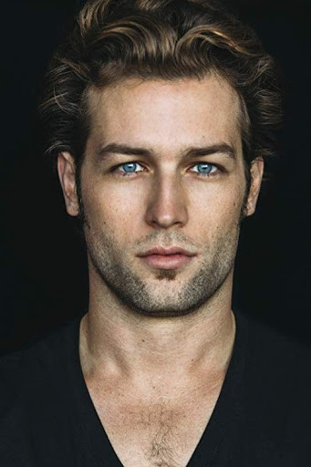 Julian Looman (2).png