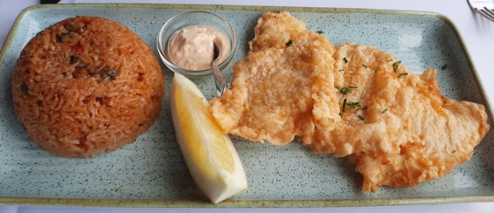 filetes pescada c arroz berbigão.jpg