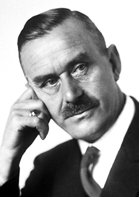 14 Thomas_Mann_1929.jpg