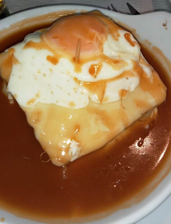 francesinha.jpg