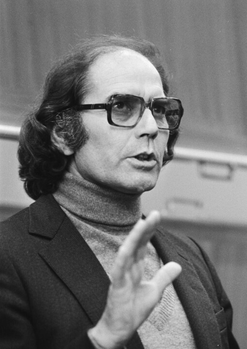 055 Adolfo_Pérez_Esquivel_1983.jpg