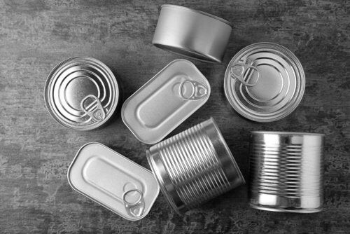 lâmpadas-feitas-com-latas-500x334.jpg