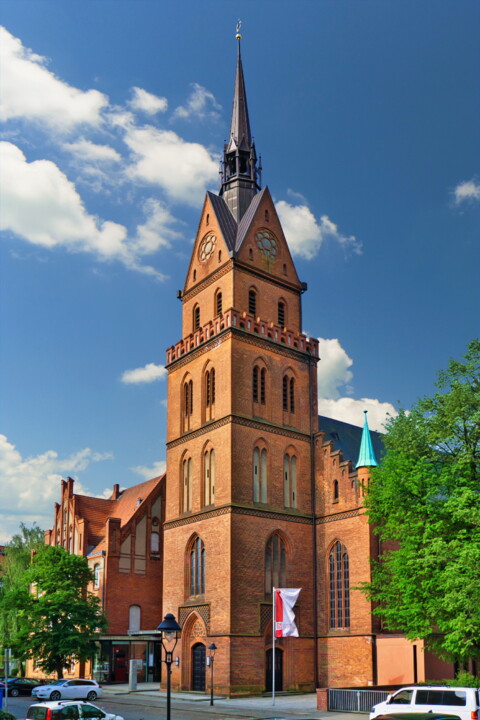 Igreja do Sagrado Coração de Jesus Lübeck.jpg