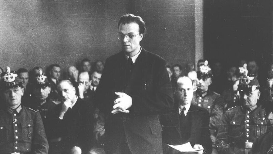 Alfred Delp 2.jpg