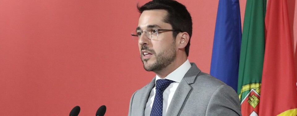 JT-1140x445.jpg