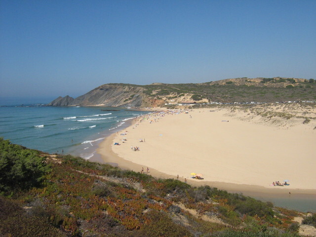 aljezur-amoreira-beach.jpg